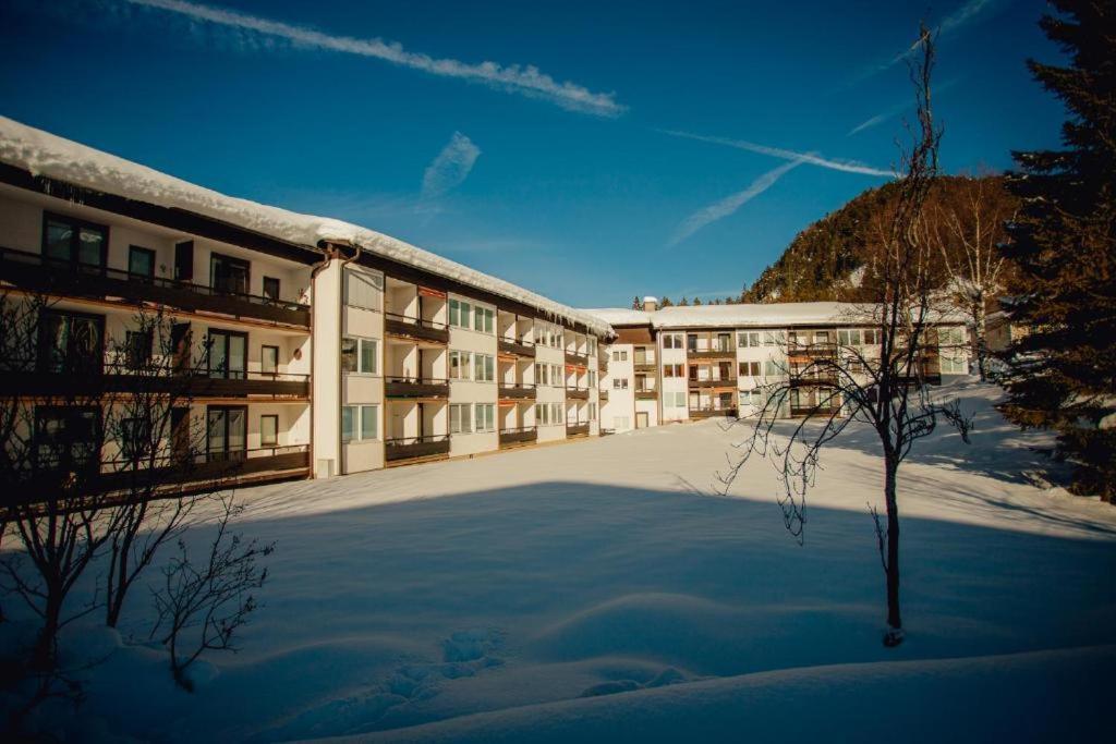 App Harmonie Mit Hallenbad Und Sauna By Monicare Apartment Seefeld in Tirol Exterior photo